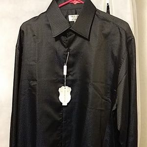 Long-sleeve button-up collared shirt